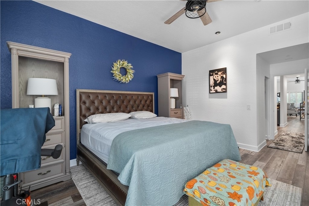 2601 S Broadmoor - Photo 19