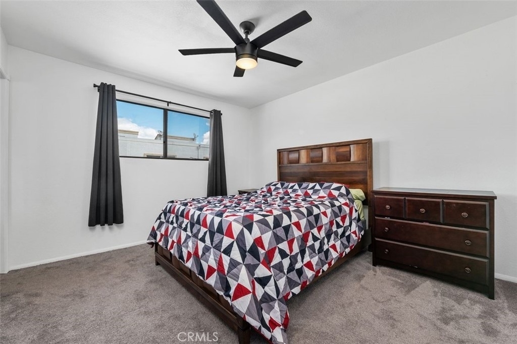 18415 Collins - Photo 8