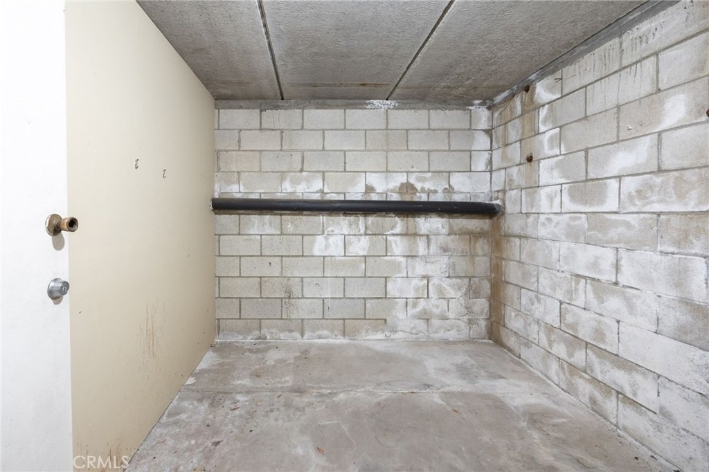 333 Riverdale Drive - Photo 5