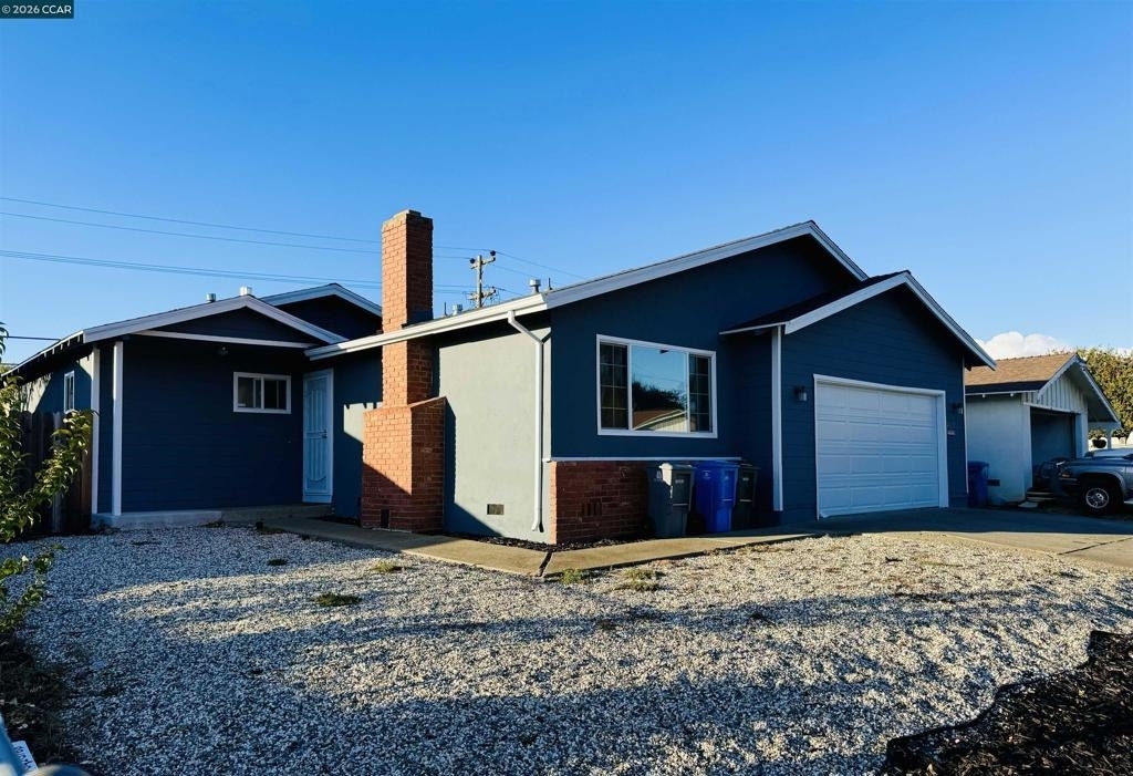 419 Pomona Ave - Photo 1