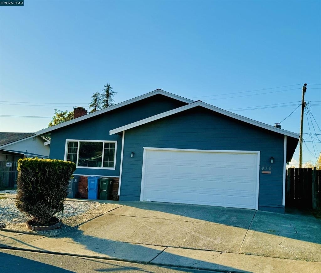 419 Pomona Ave - Photo 0