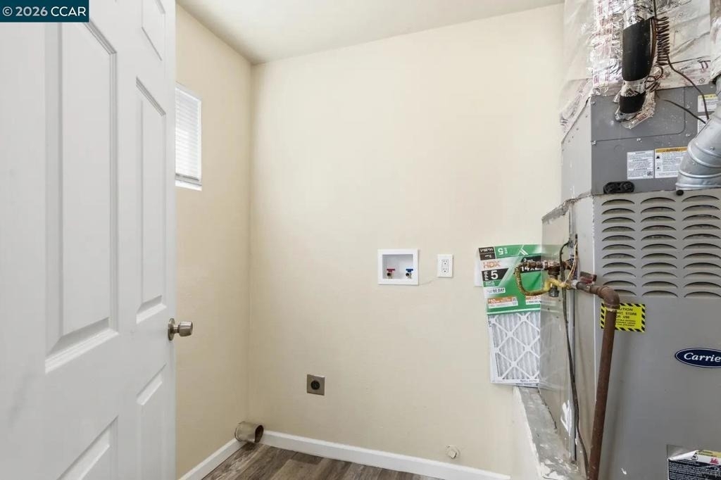 2225 E Myrtle St - Photo 8