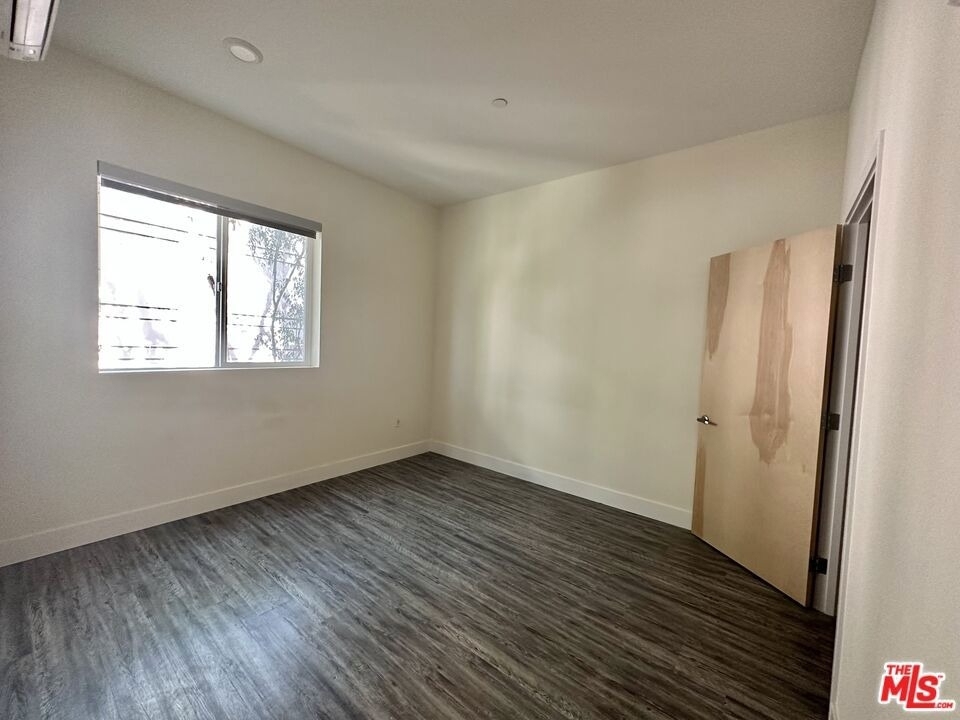 11115 Mccormick Street - Photo 4