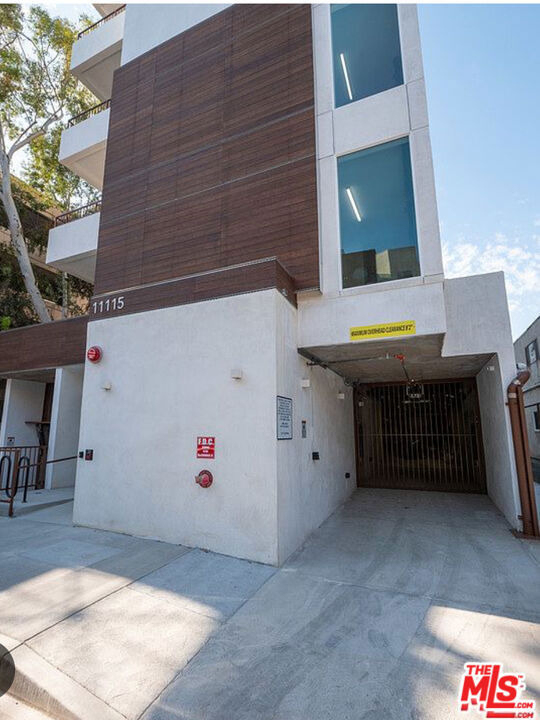 11115 Mccormick Street - Photo 7