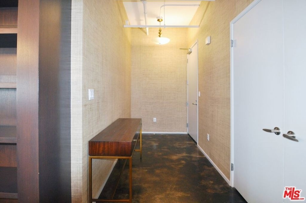 849 S Broadway - Photo 16