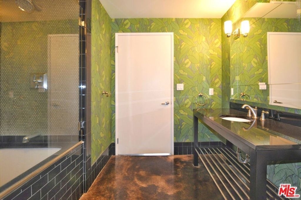 849 S Broadway - Photo 6