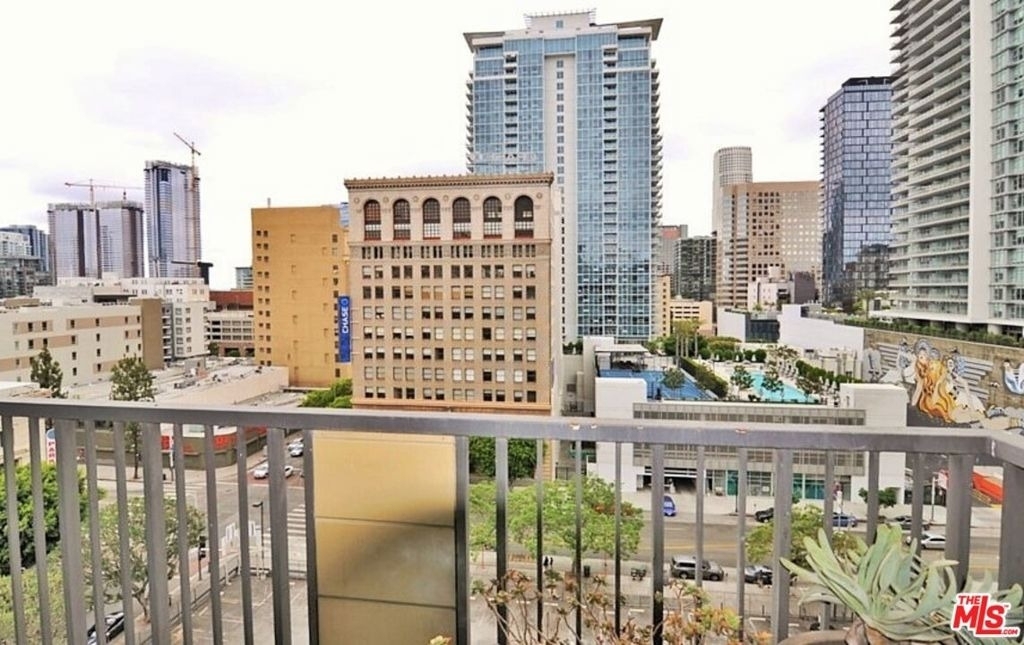 849 S Broadway - Photo 13