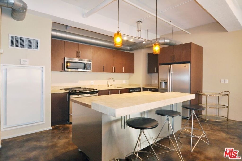 849 S Broadway - Photo 14