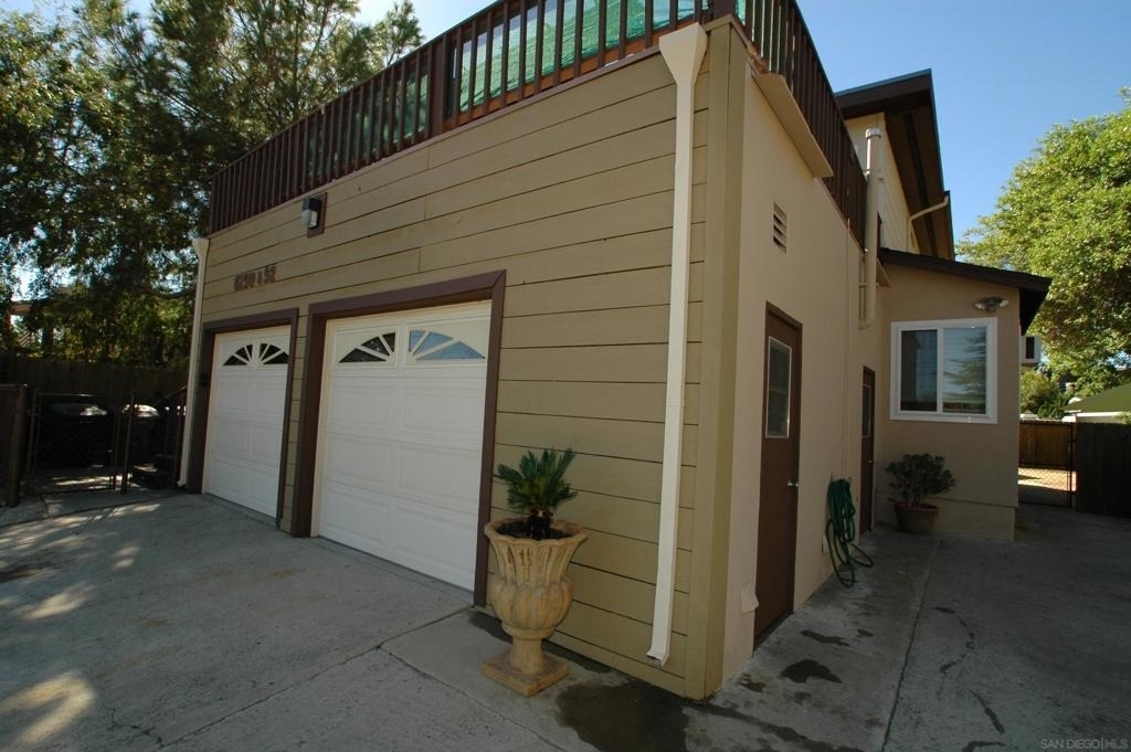 6190 Dixie Dr - Photo 1