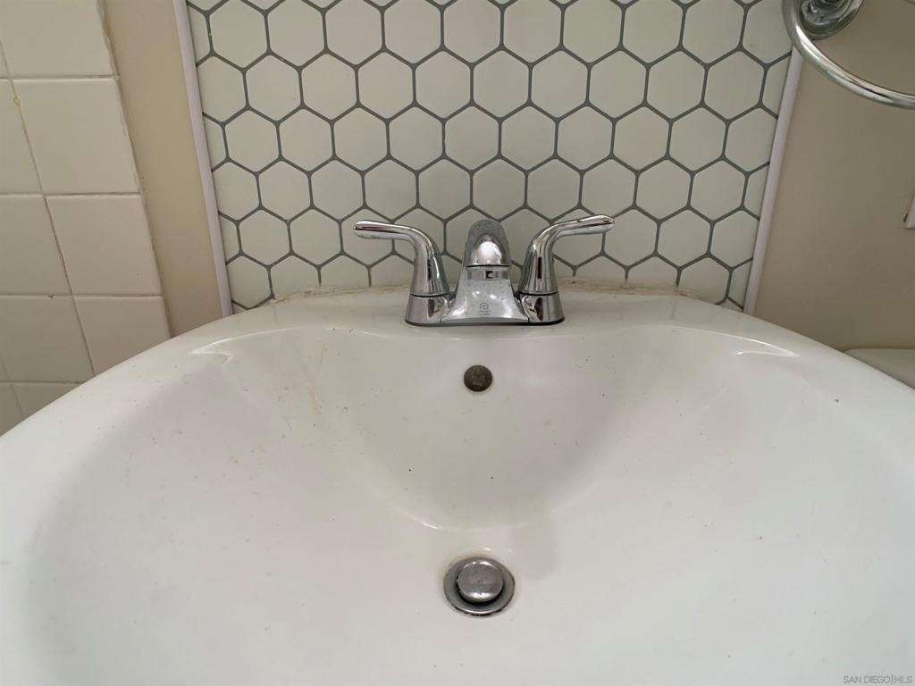 6190 Dixie Dr - Photo 18