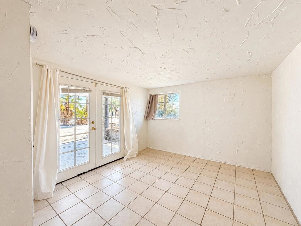 77110 Indiana Avenue - Photo 8