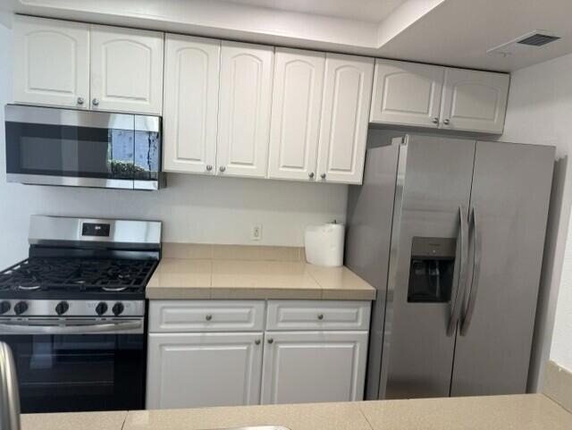 45 Lakeview Circle - Photo 0