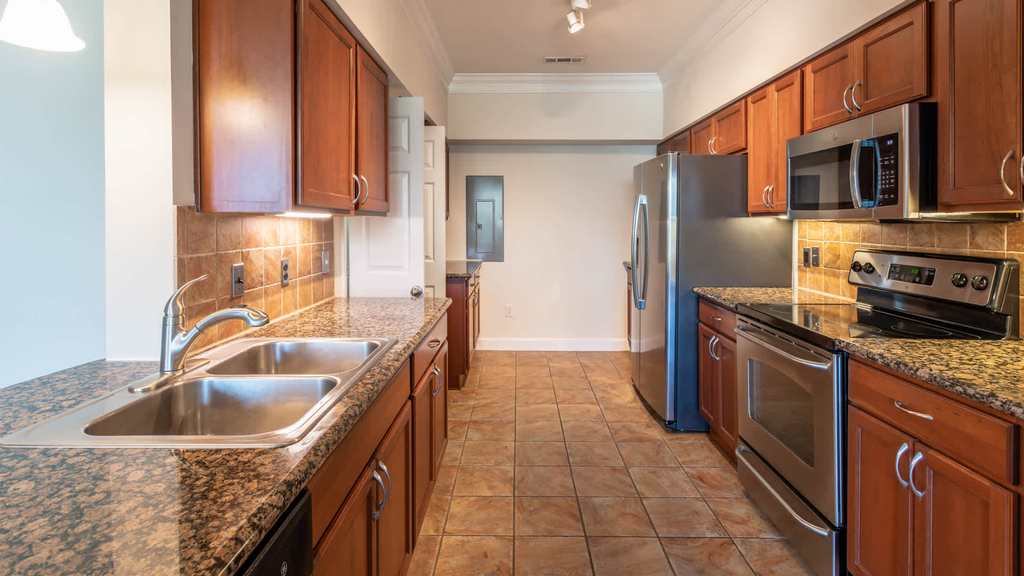 333 Ricciuti Dr. - Photo 6