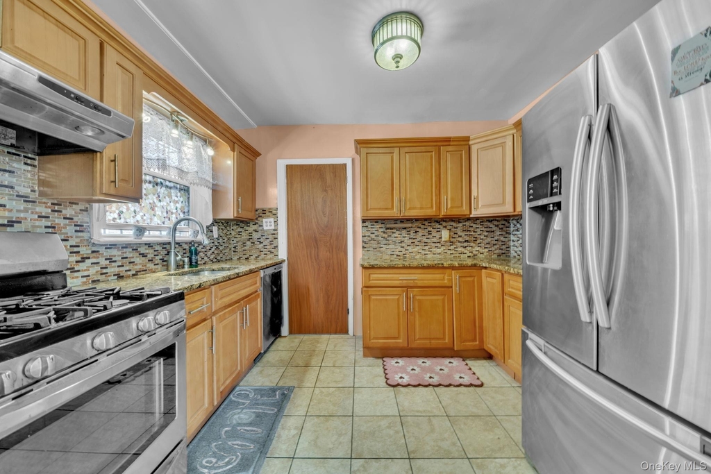 11545 228th Street - Photo 5