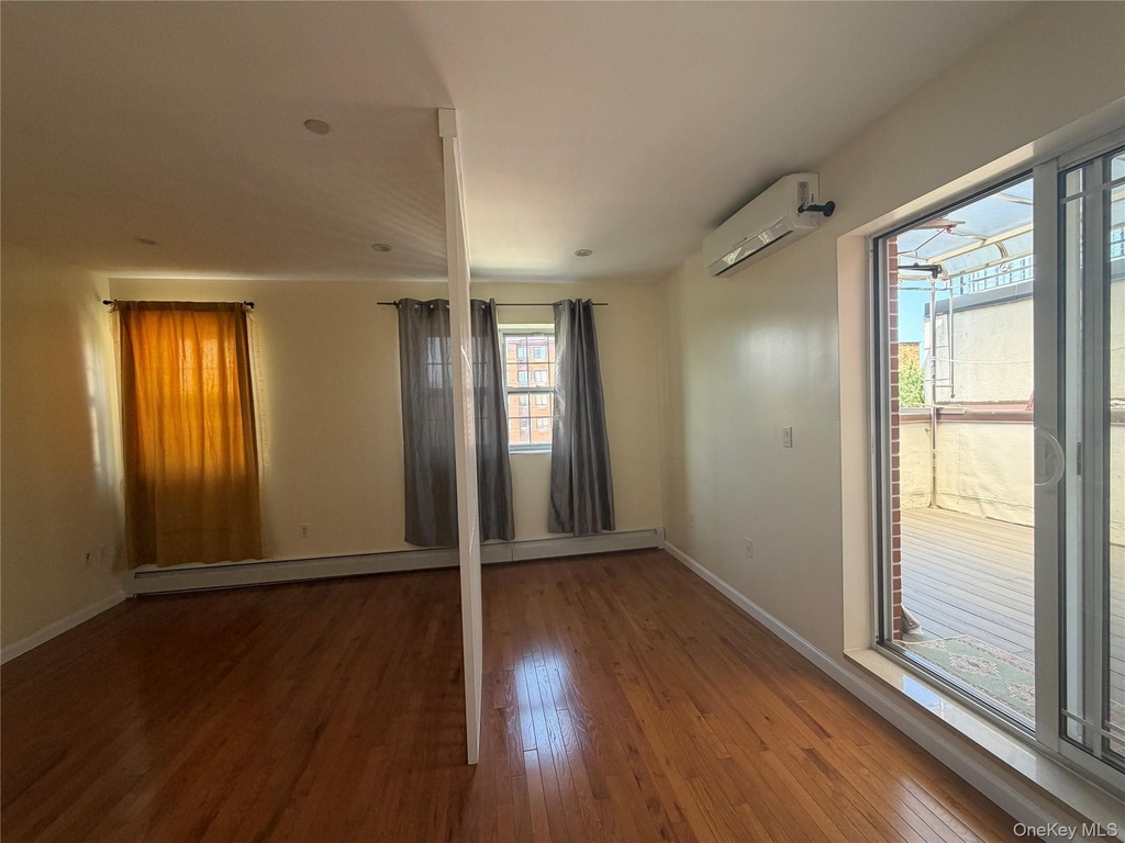 7159 160th Street - Photo 4