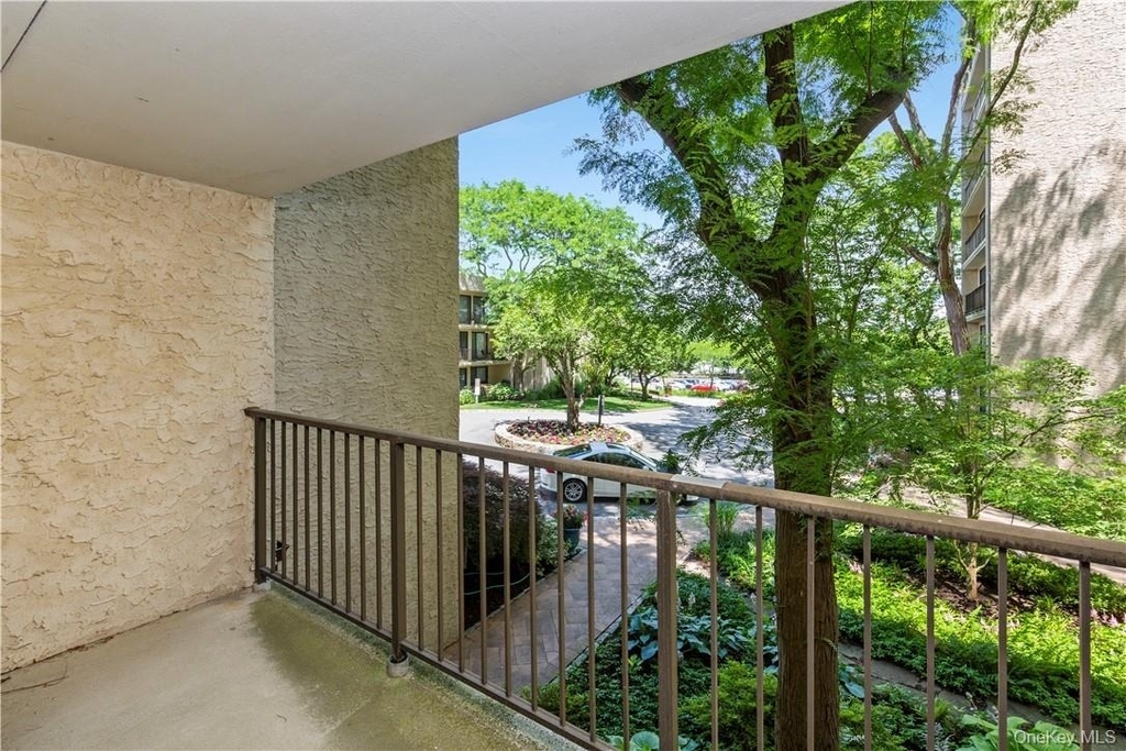 150 Overlook Avenue - Photo 11