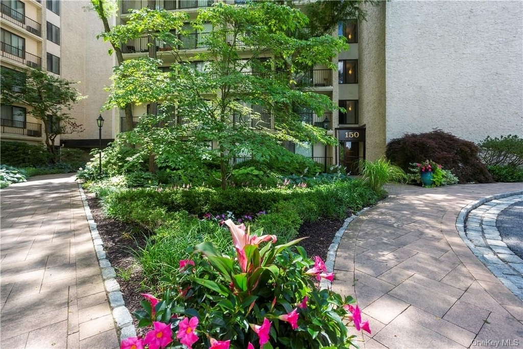 150 Overlook Avenue - Photo 2
