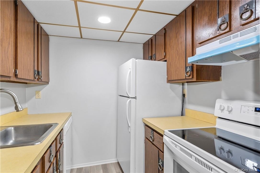 150 Overlook Avenue - Photo 7