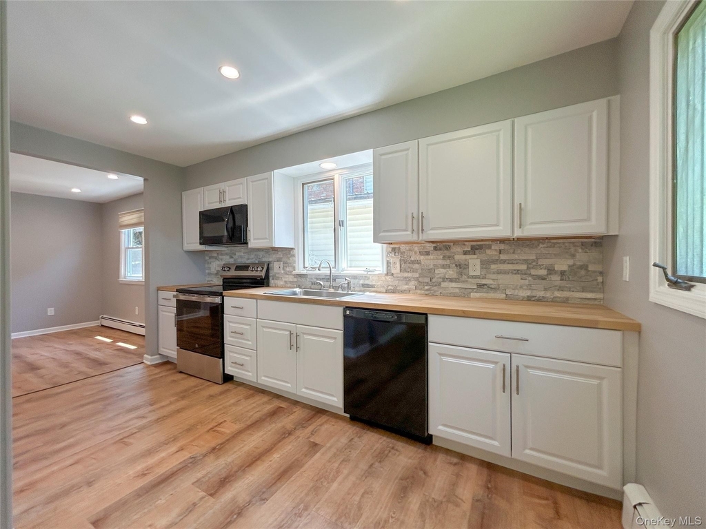 306 Third Road - Photo 2