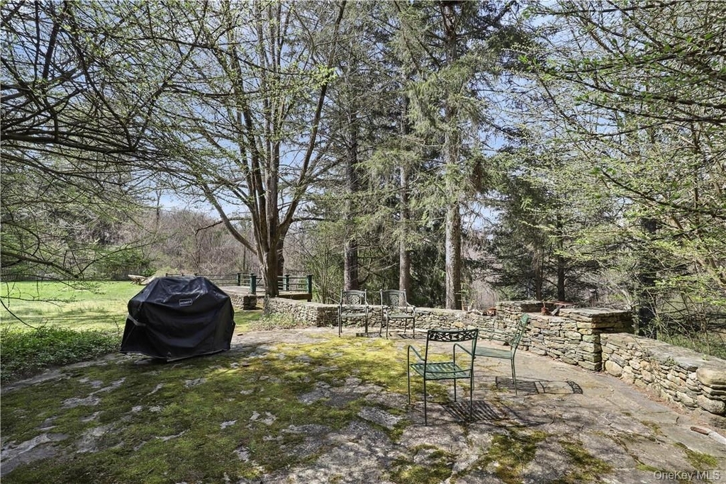 165 Old Post Road - Photo 14