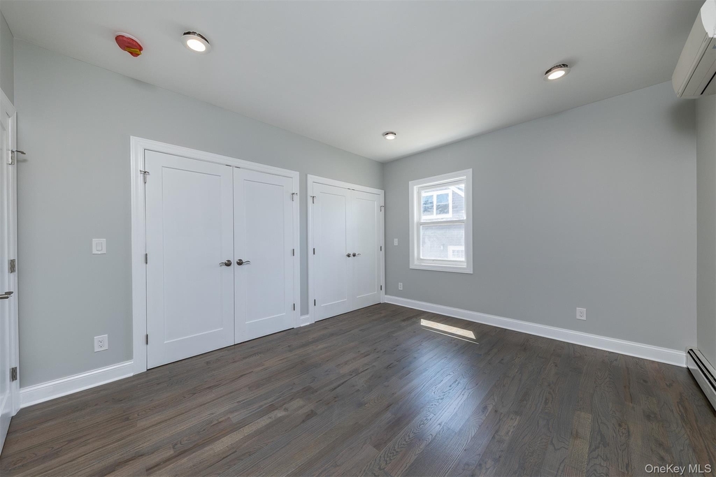 57 Earle Ave - Photo 9