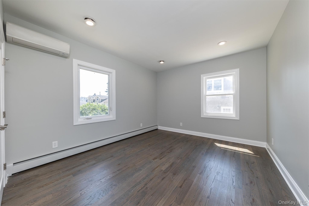 57 Earle Ave - Photo 10