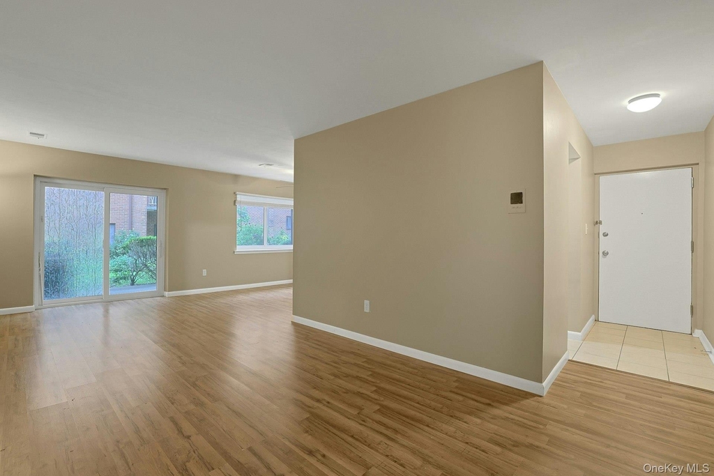 214 Kennedy Drive - Photo 4