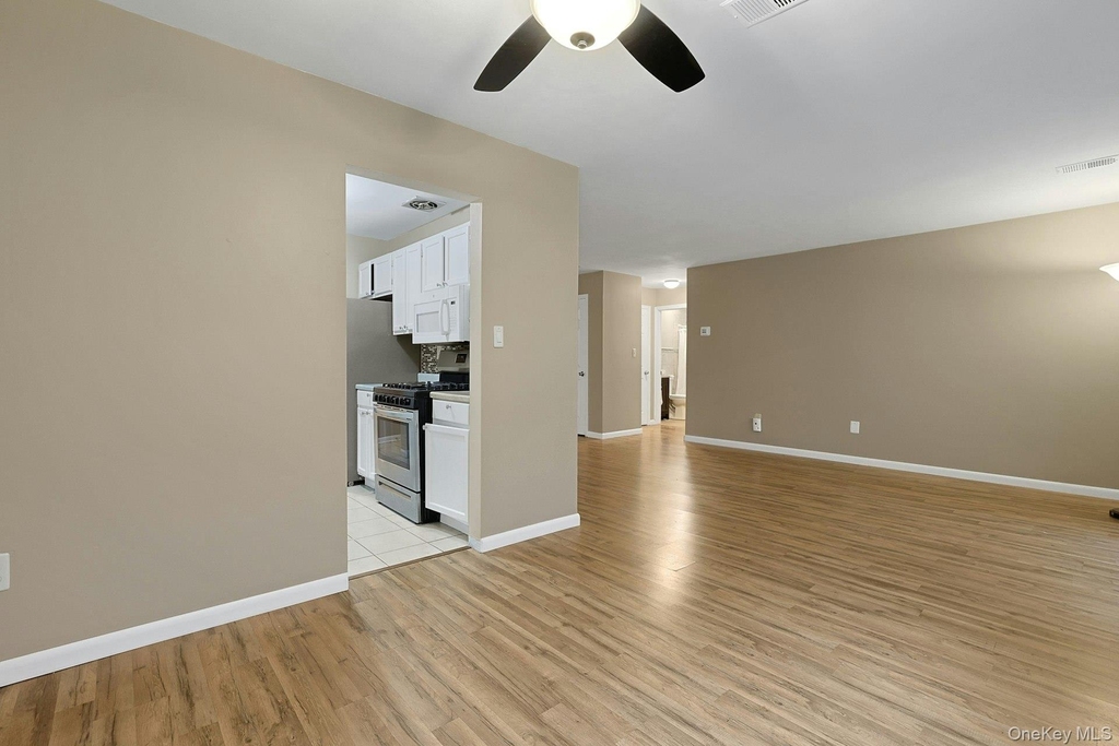 214 Kennedy Drive - Photo 11