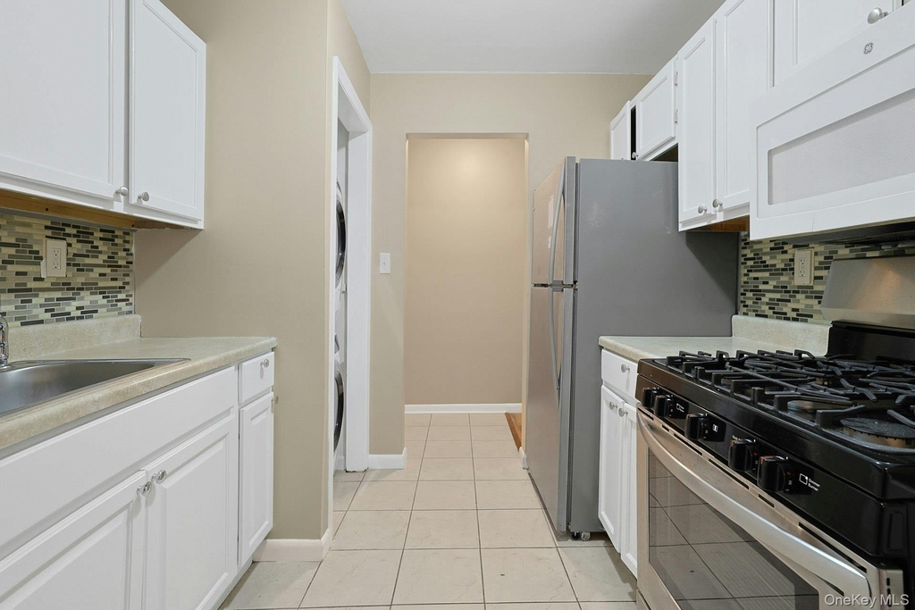 214 Kennedy Drive - Photo 14