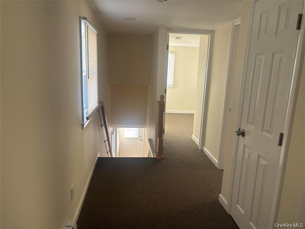 215 Lakewood Street E - Photo 6