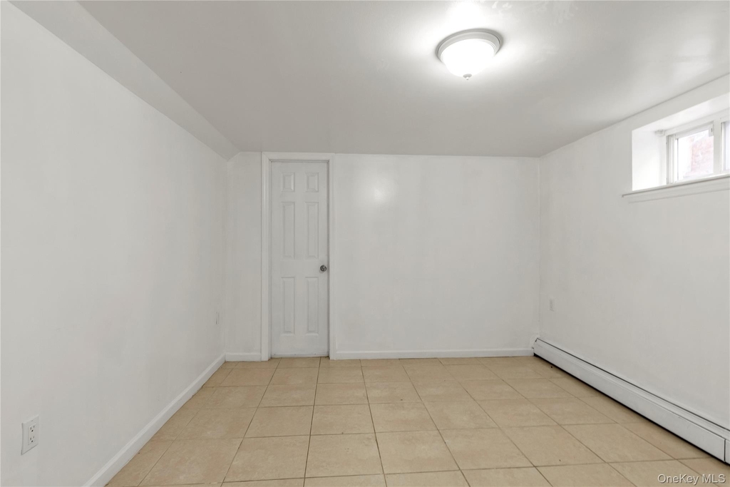 230-03 144th Avenue - Photo 5