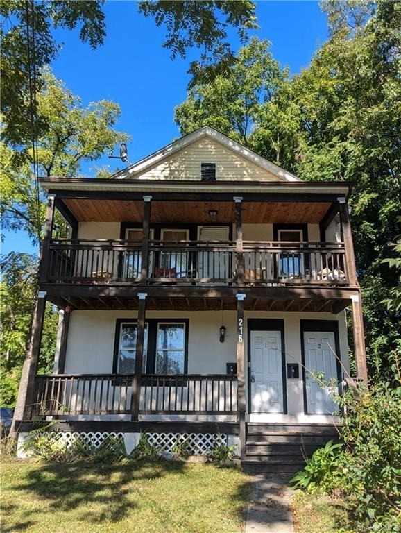 216 Smith Street - Photo 0