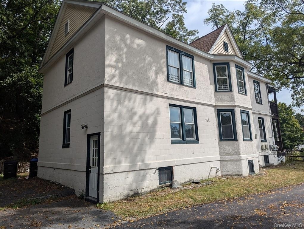 216 Smith Street - Photo 8