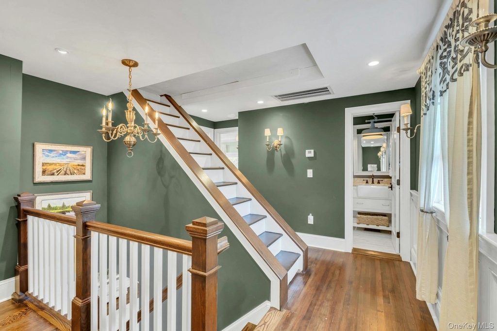105 Academy Street - Photo 20