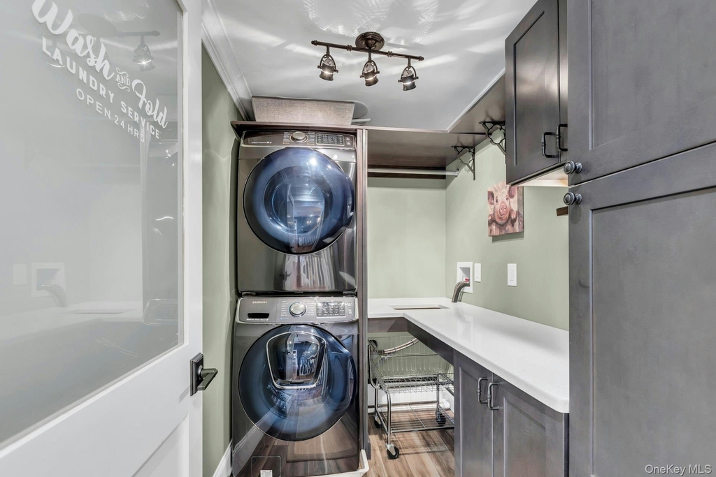 105 Academy Street - Photo 29