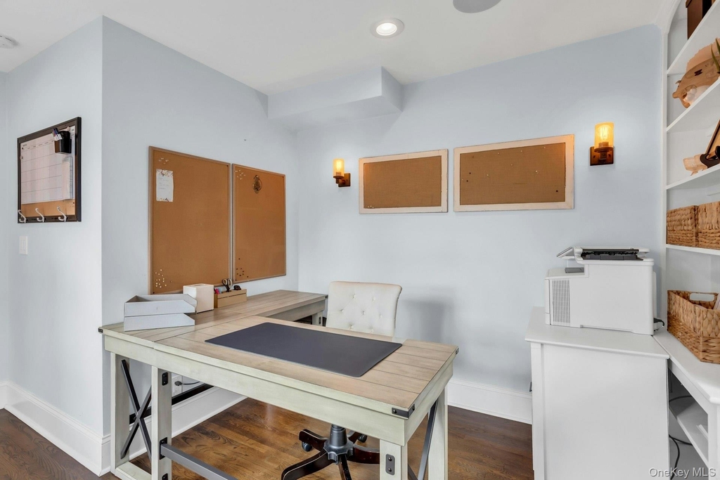 105 Academy Street - Photo 18