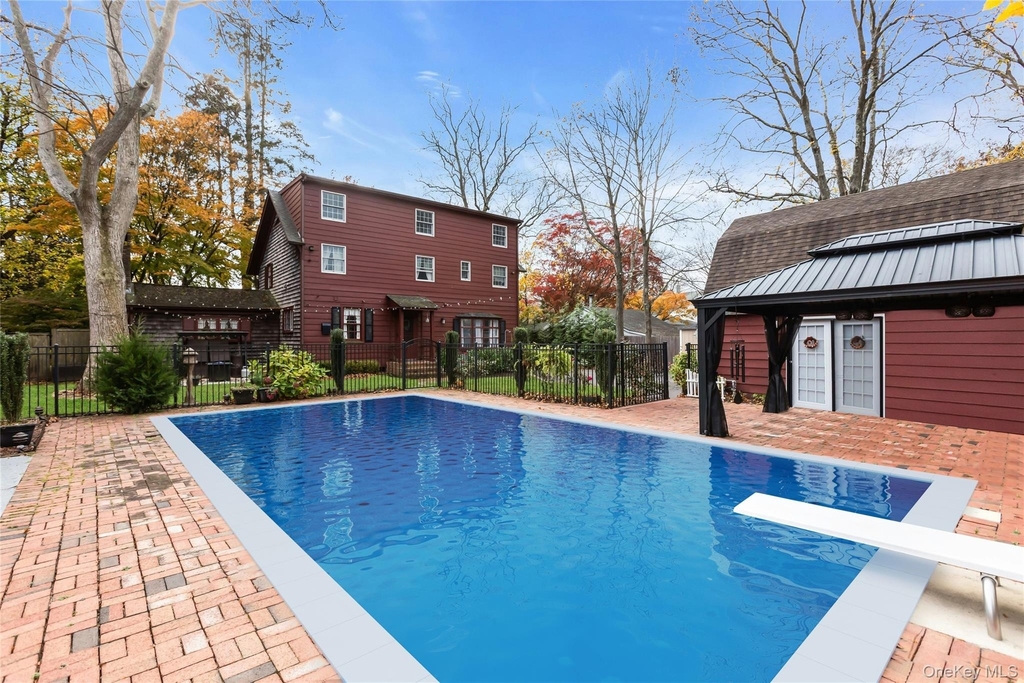 105 Academy Street - Photo 32