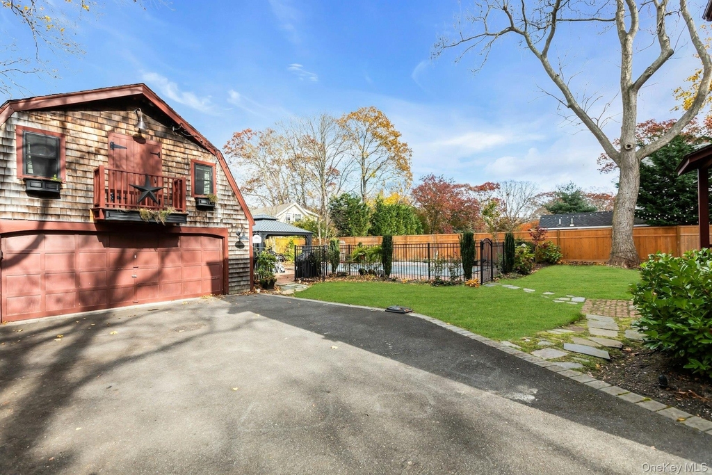 105 Academy Street - Photo 30