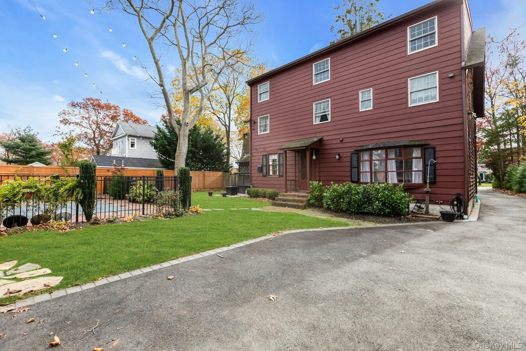 105 Academy Street - Photo 31