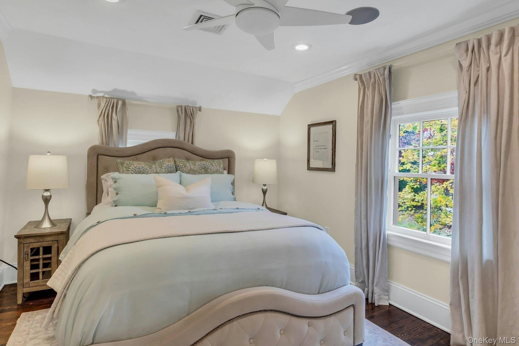 105 Academy Street - Photo 22