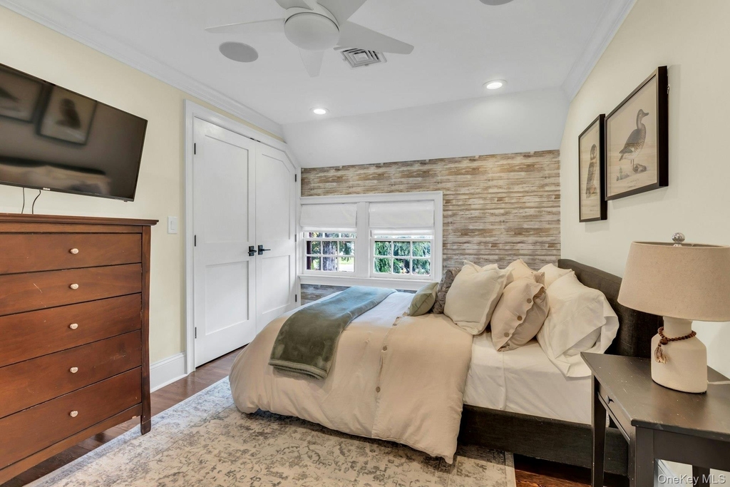 105 Academy Street - Photo 27