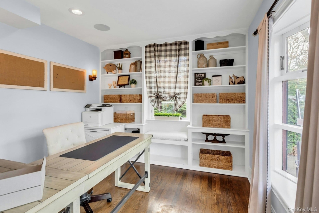 105 Academy Street - Photo 17