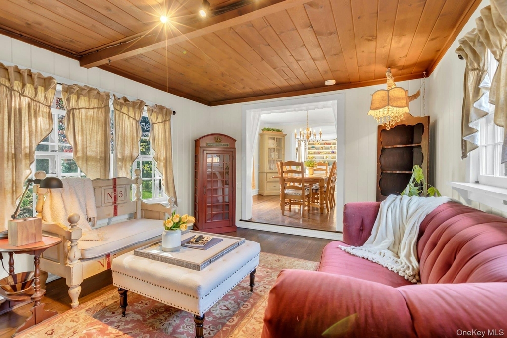 105 Academy Street - Photo 12