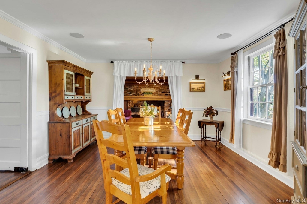 105 Academy Street - Photo 8