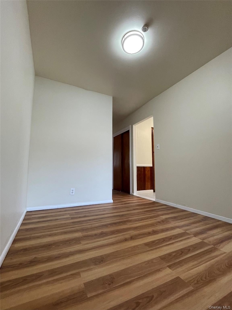 164-26 76th Avenue - Photo 2