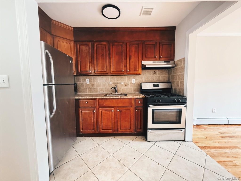 14568 221st Street - Photo 3