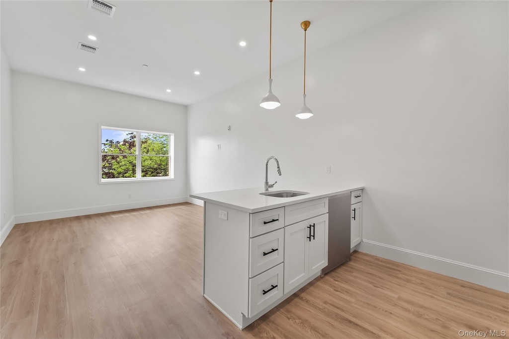 48 North Street - Photo 4