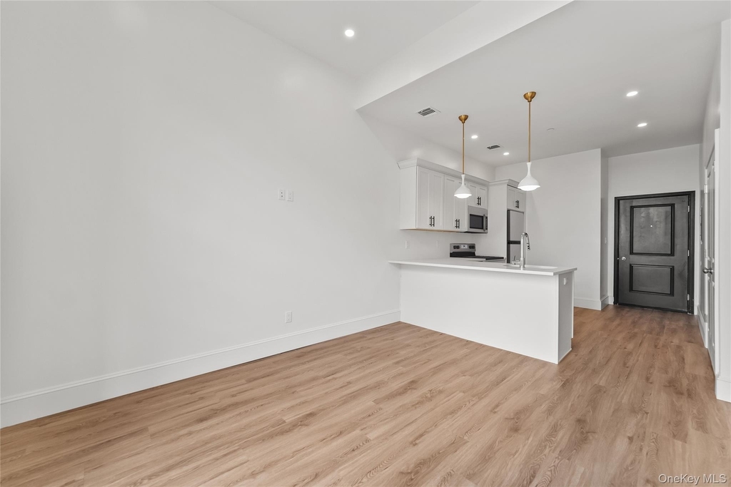 48 North Street - Photo 3