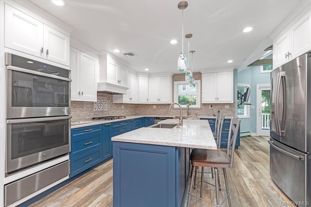 709 Carlyle Street - Photo 12