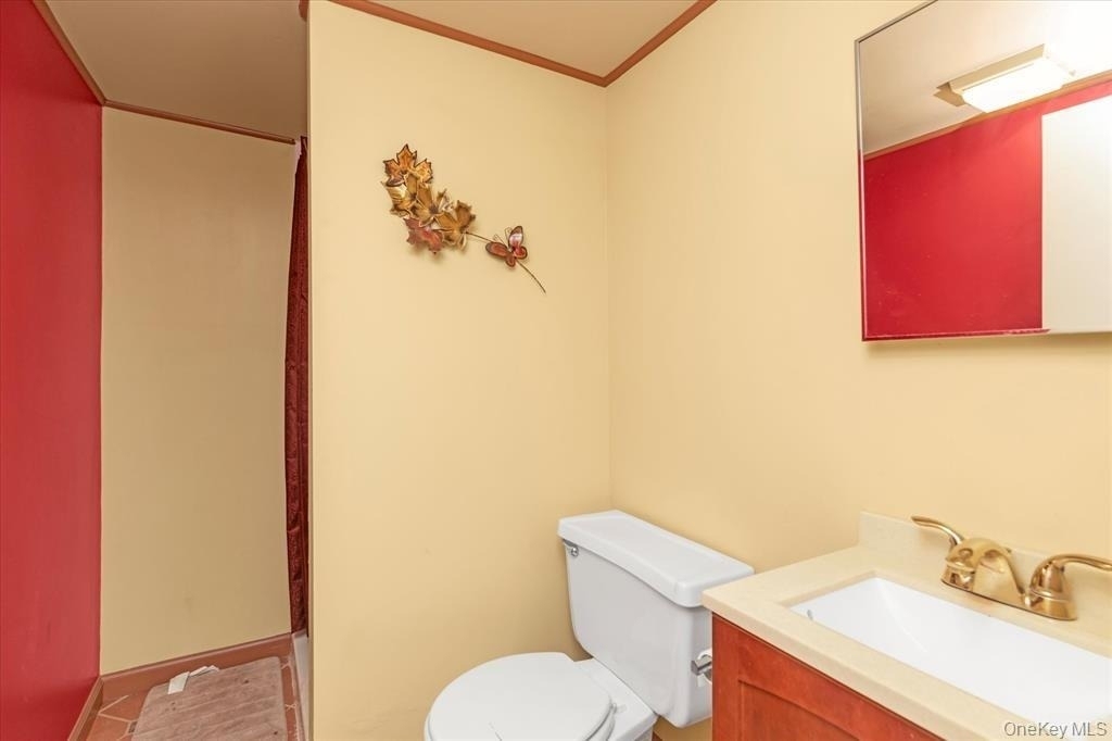 709 Carlyle Street - Photo 24